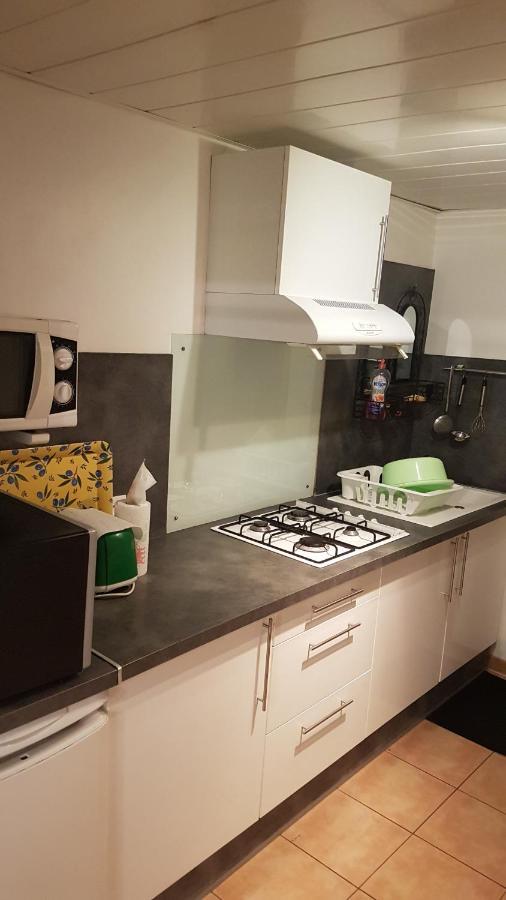 Appartement Meuble Bord De Mer Fos Sur Mer Fos-sur-Mer Luaran gambar