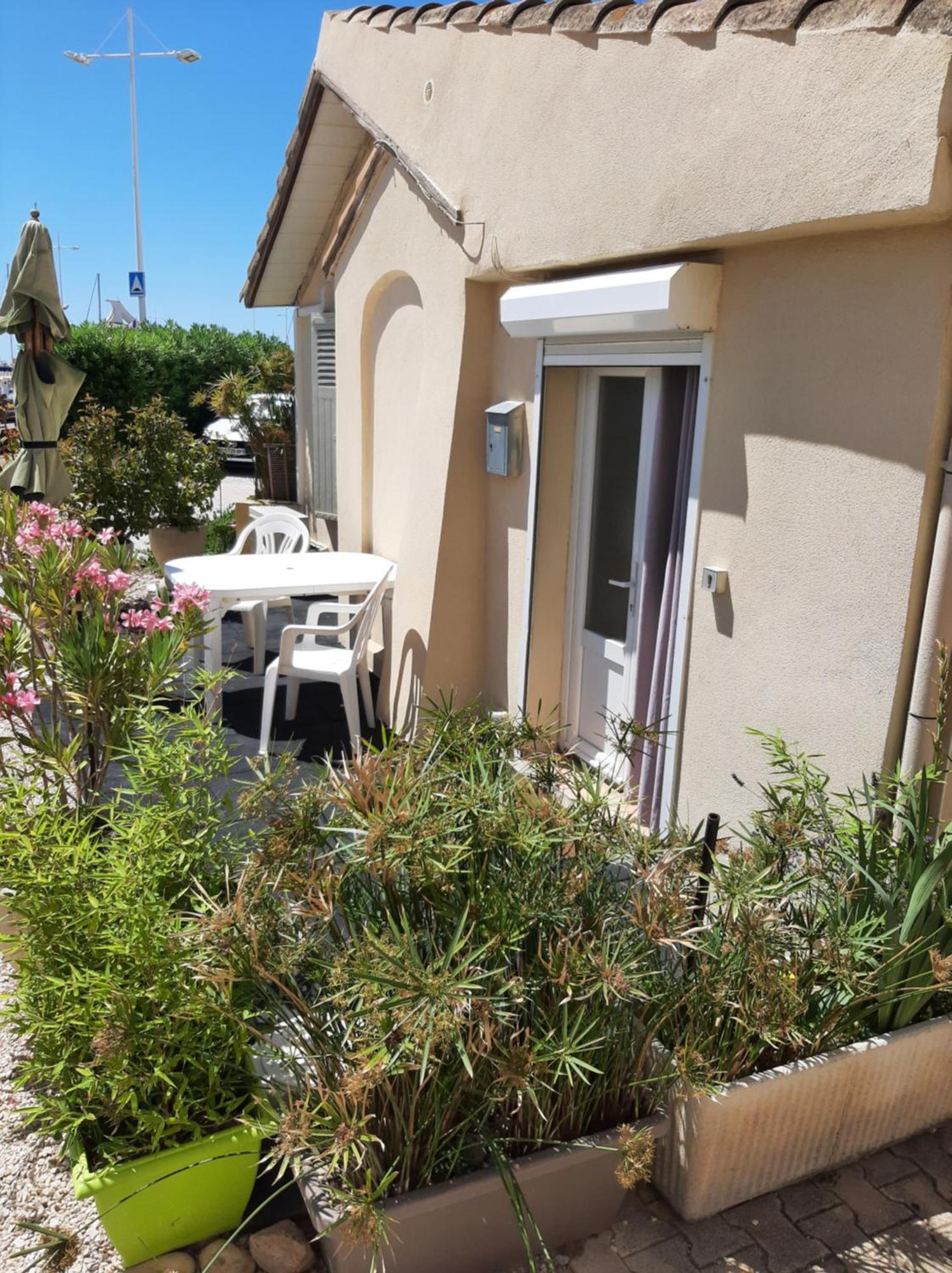 Appartement Meuble Bord De Mer Fos Sur Mer Fos-sur-Mer Luaran gambar