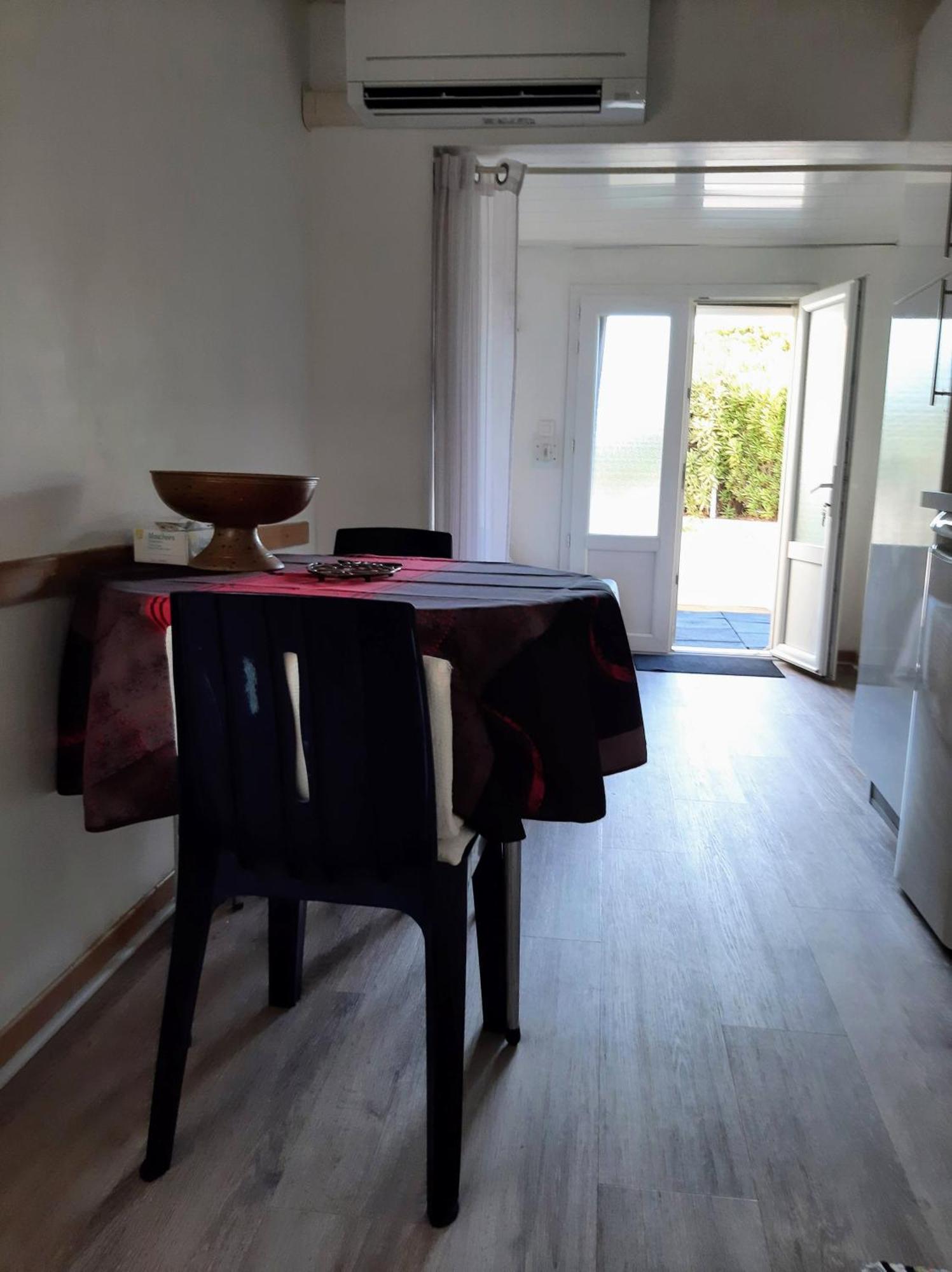 Appartement Meuble Bord De Mer Fos Sur Mer Fos-sur-Mer Luaran gambar